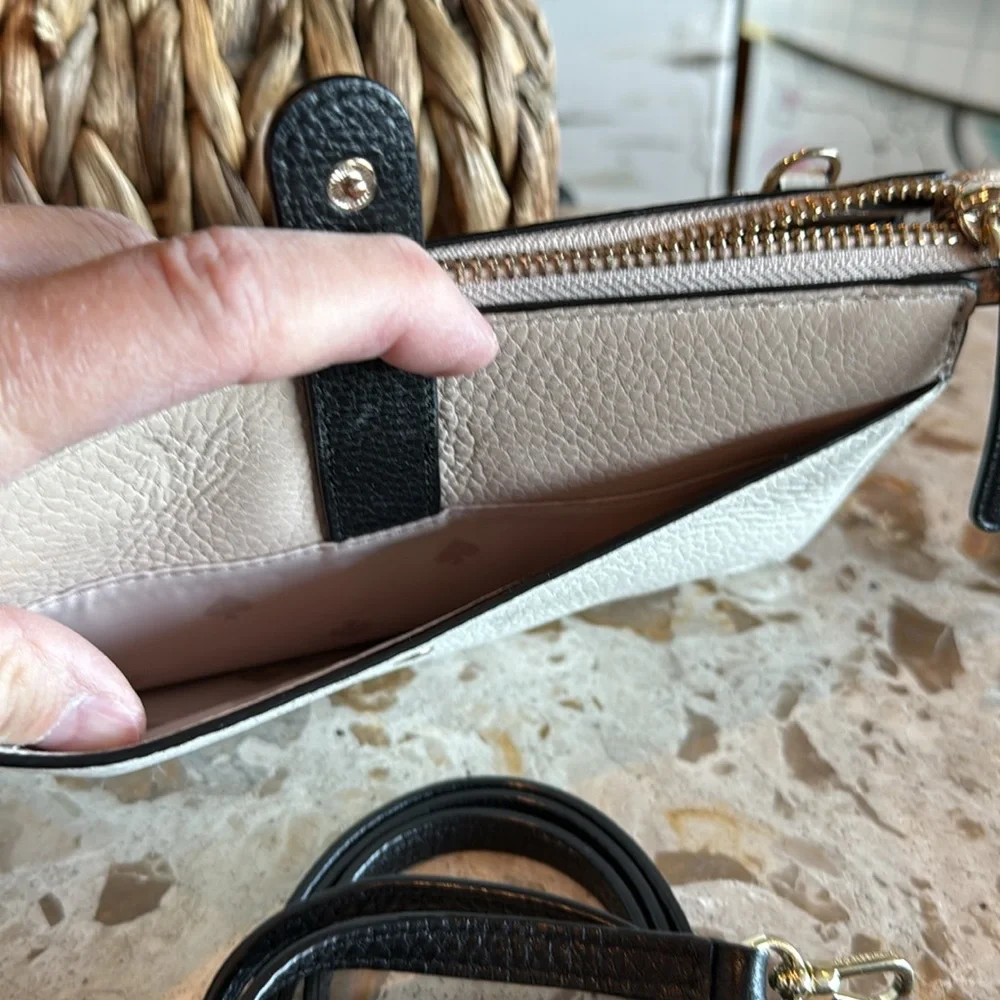 Kate Spade Jackson Crossbody in tan, black and ivory pebbled leather - Picture 5 of 6